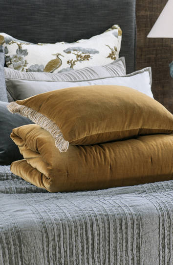Bianca Lorenne - Tramonto Comforter/ Eurocase /Cushion - Antique Gold